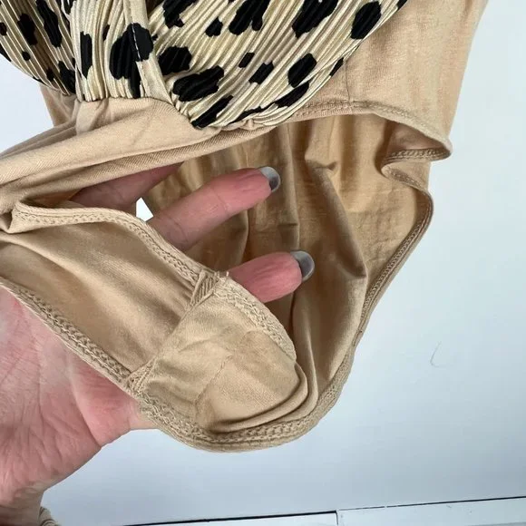 WAYF Surplice Ribbed Cheetah Print Bodysuit SleevelessSize XL EUC L2443 - Picture 5 of 10